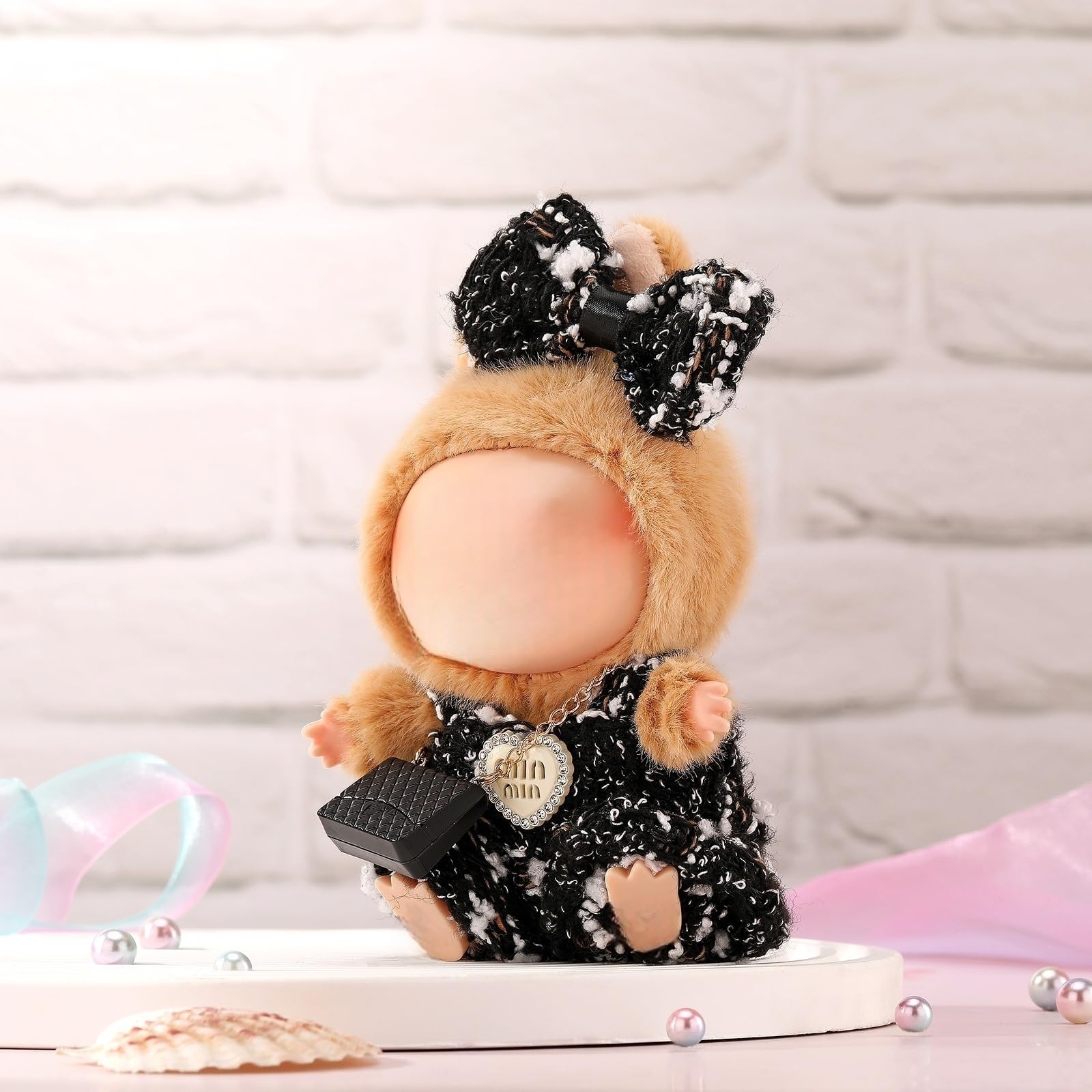 ALTRJO 17cm doll bag completes outfits and scene props for display.