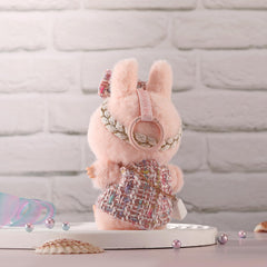 ALTRJO outfit pack offers versatile styling for playtime and display.