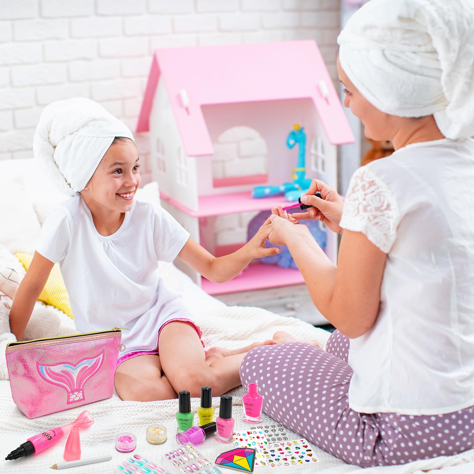 Amagoing decorations kit to expand nail art ideas