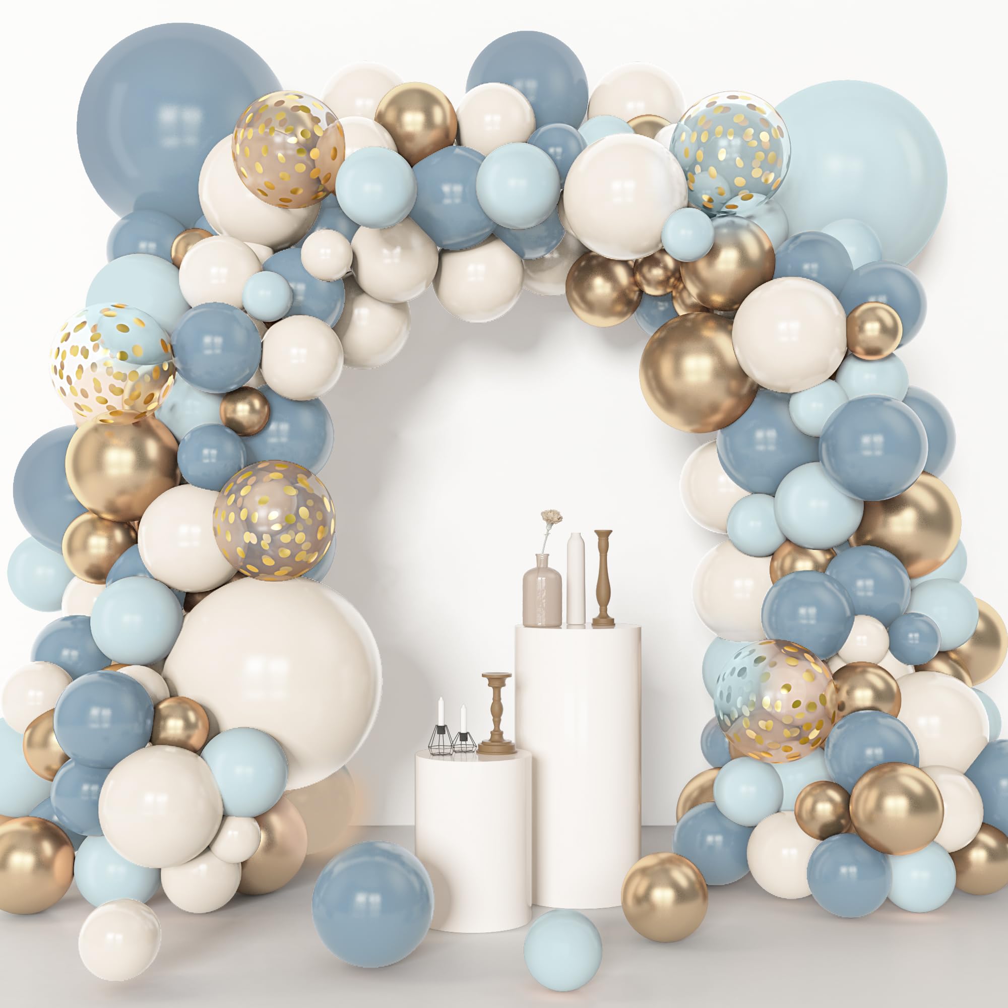 Amandir 5-inch mini balloons fill gaps for texture and variety.