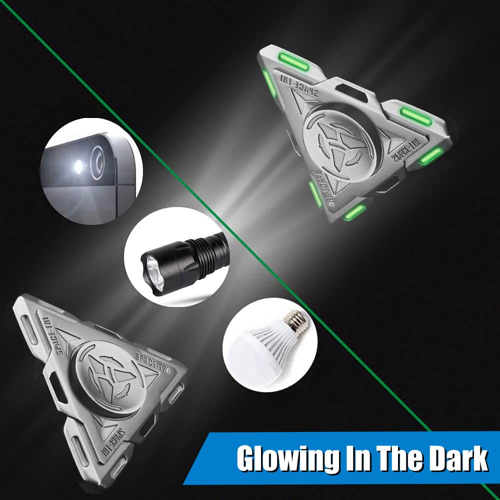Amarlozn glow in the dark hammer spinner for after-dark focus