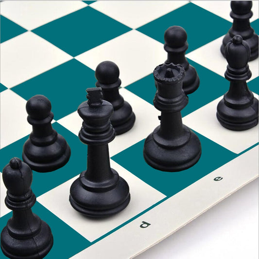 AMEROUS 17x17 travel chess board laid flat for easy play