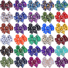 Amiven two-color dice showcase vibrant contrast for easy readability during sessions.