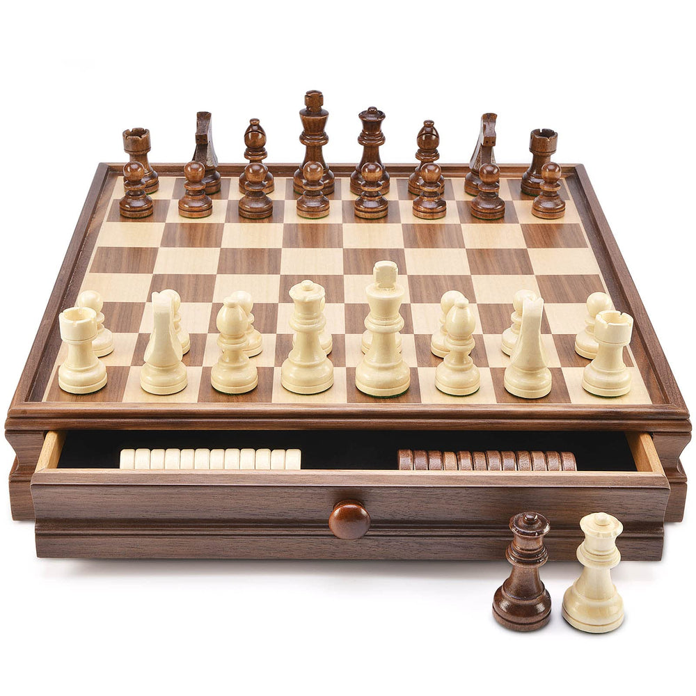 Weighted Staunton chess pieces with smooth bases for precise moves