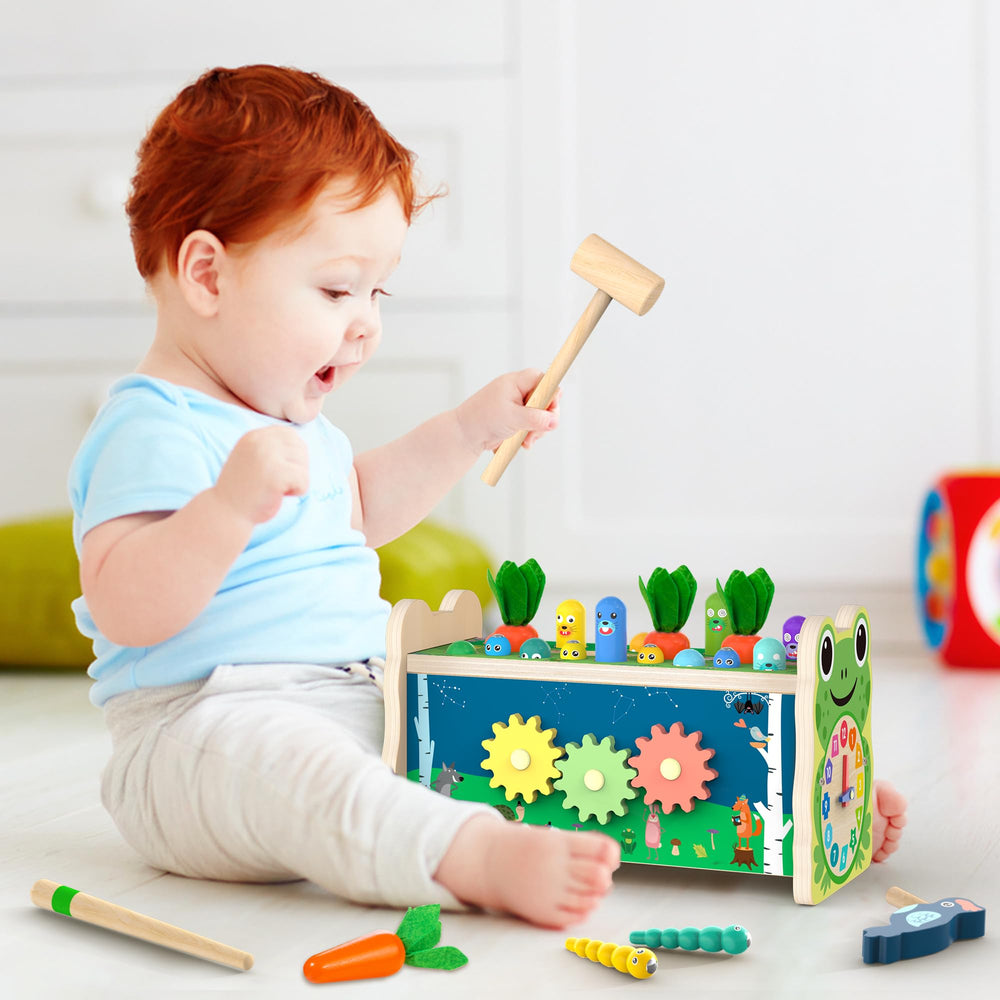 Amtreen spinning gear in action enhances hand dexterity and cause-effect understanding.