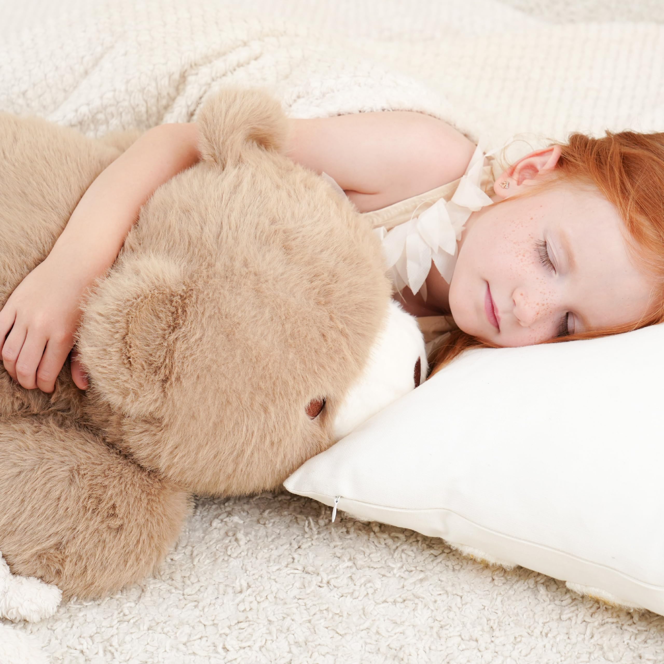 AmyToo weighted plush offers a comforting sensory experience during quiet time.