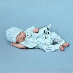 Anano Reborn doll face detail, realistic wrinkles and lips for authentic baby look.