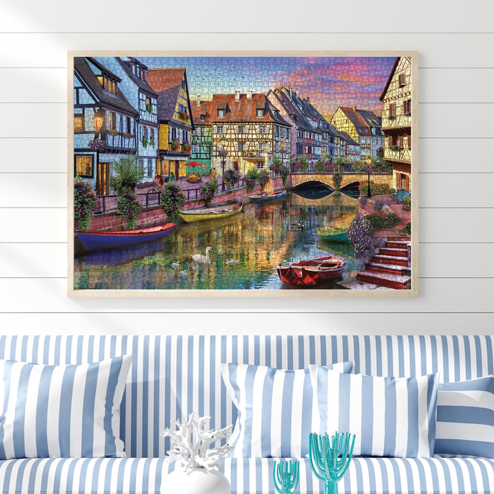 Finished size of Colmar Canal 2000-piece puzzle helps planning and display