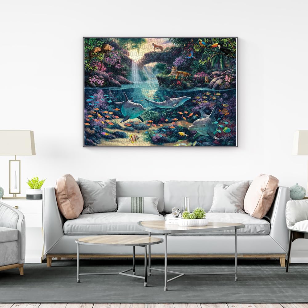 Anatolian Jungle Paradise table setup highlighting glare-free artwork for comfortable viewing.
