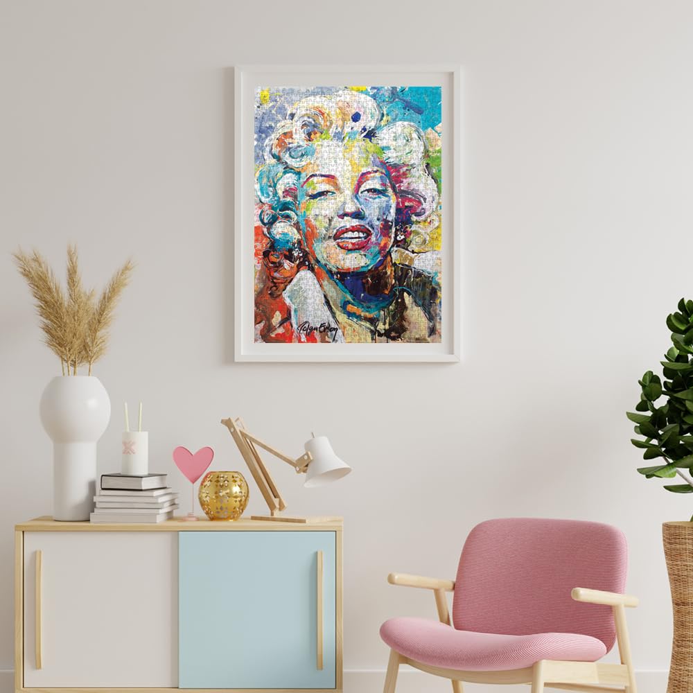Edge pieces of Anatolian Marilyn II puzzle arranged for a solid frame.