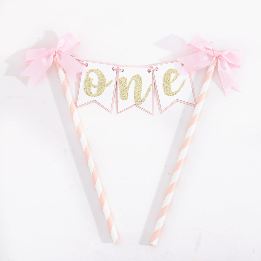 AOQURE bow cake topper stands securely with two included support tubes.