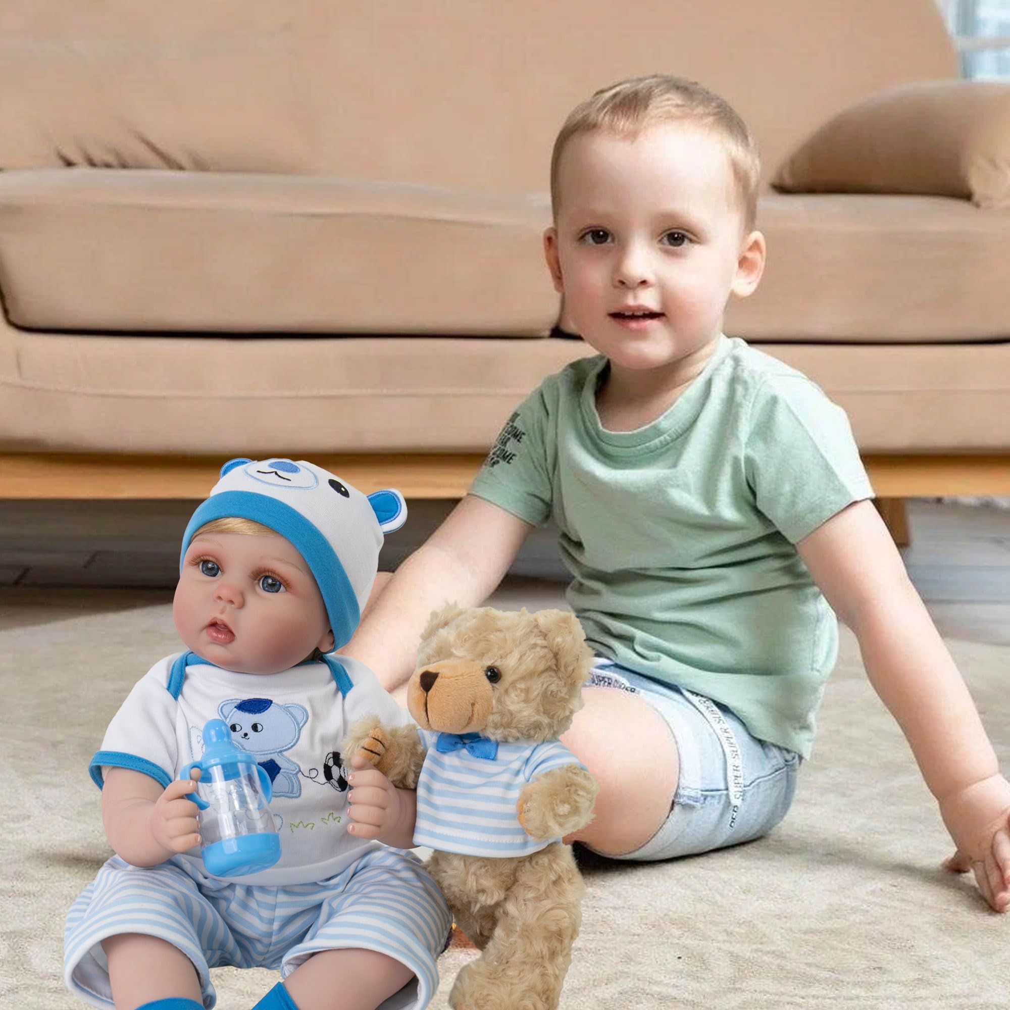 Aori 2.0 Reborn Doll nursing bottle and pacifier included.