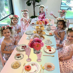 APUXXJUPA kid-friendly party setup with durable PE material