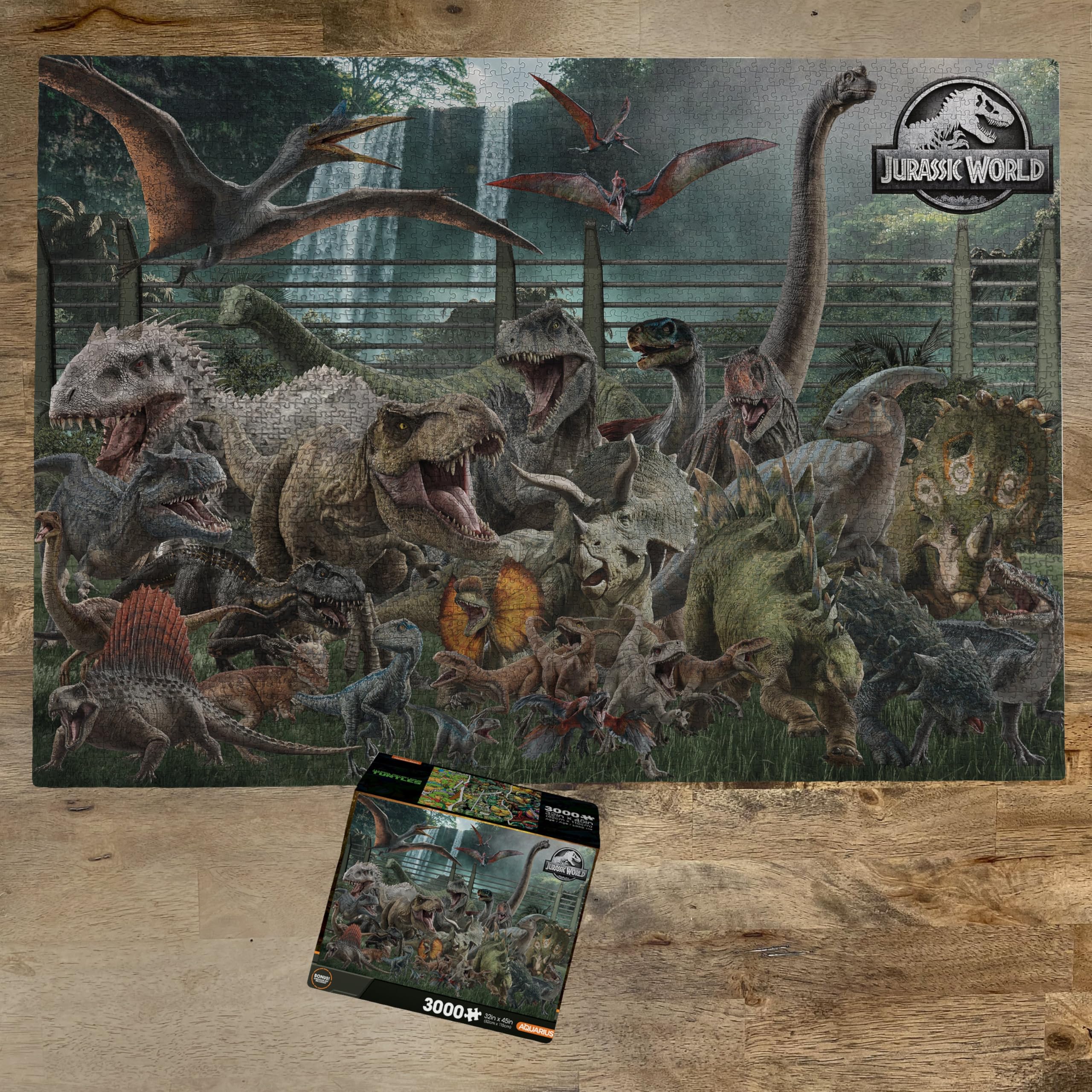 Aquarius Jurassic World 3000pc puzzle artwork featuring lifelike dinosaurs for thrilling assembly