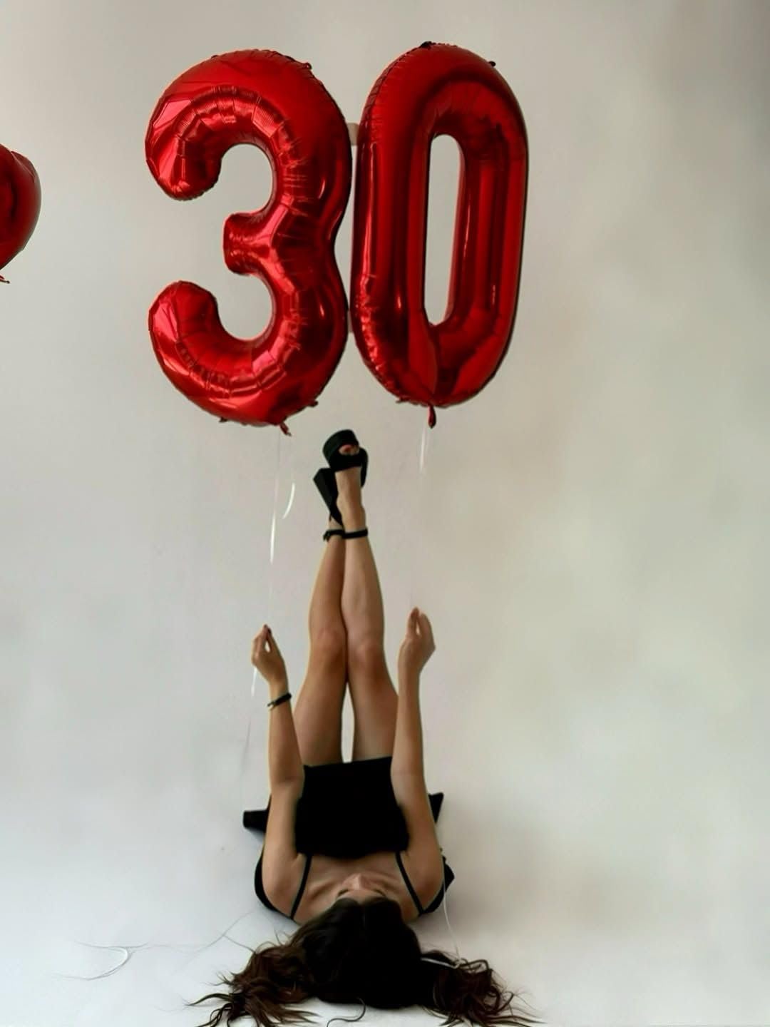 Argthjy 40 inch red foil number balloon with straw for easy inflation