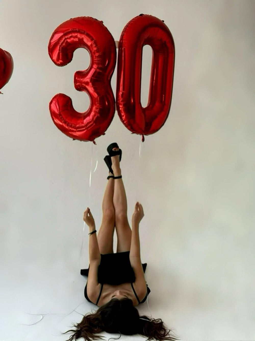 Argthjy 40 inch red foil number balloon with straw for easy inflation