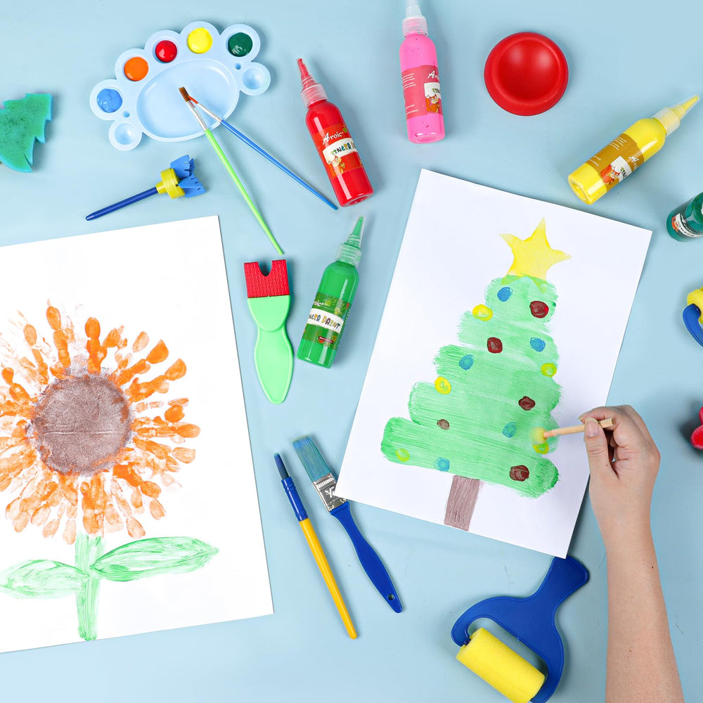 AROIC family art session with open set promotes shared creativity.