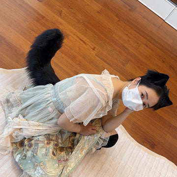 Aroogudo accessory set ideal for Halloween and festive photoshoots.