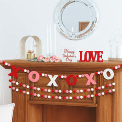Arosche dessert table garland adds charming detail to treats