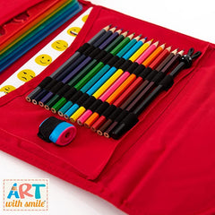 Art with Smile washable and kid-safe materials ensure easy cleanup after play.