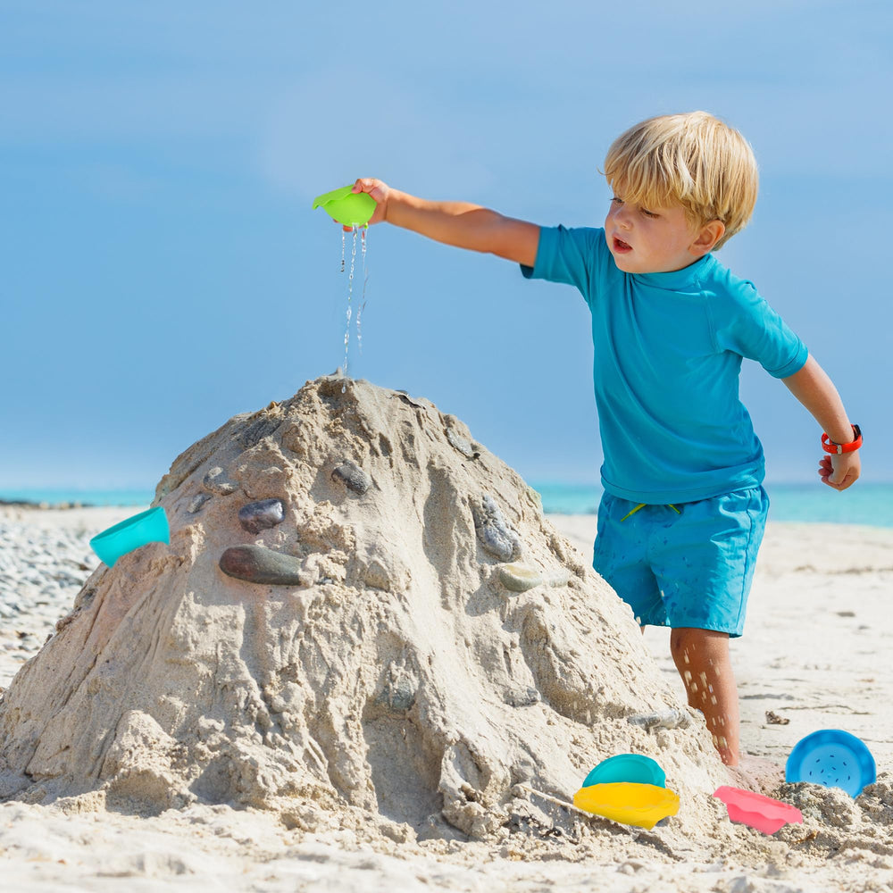 Soft plastic texture provides safe, engaging bath time exploration with ArtCreativity eggs