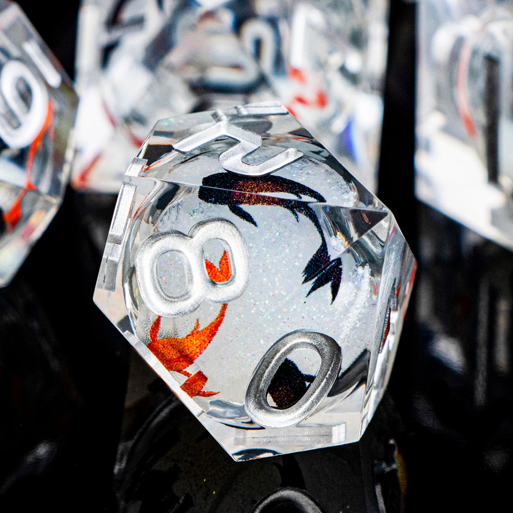 ARUOHHA DND dice with translucent surface and smooth feel during play.