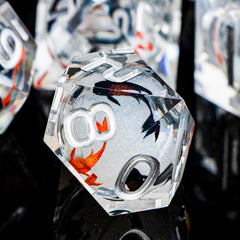 ARUOHHA DND dice with translucent surface and smooth feel during play.