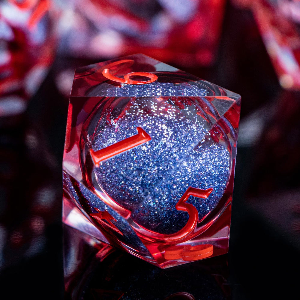 ARUOHHA D12 dice highlighting bold edges and smooth feel.