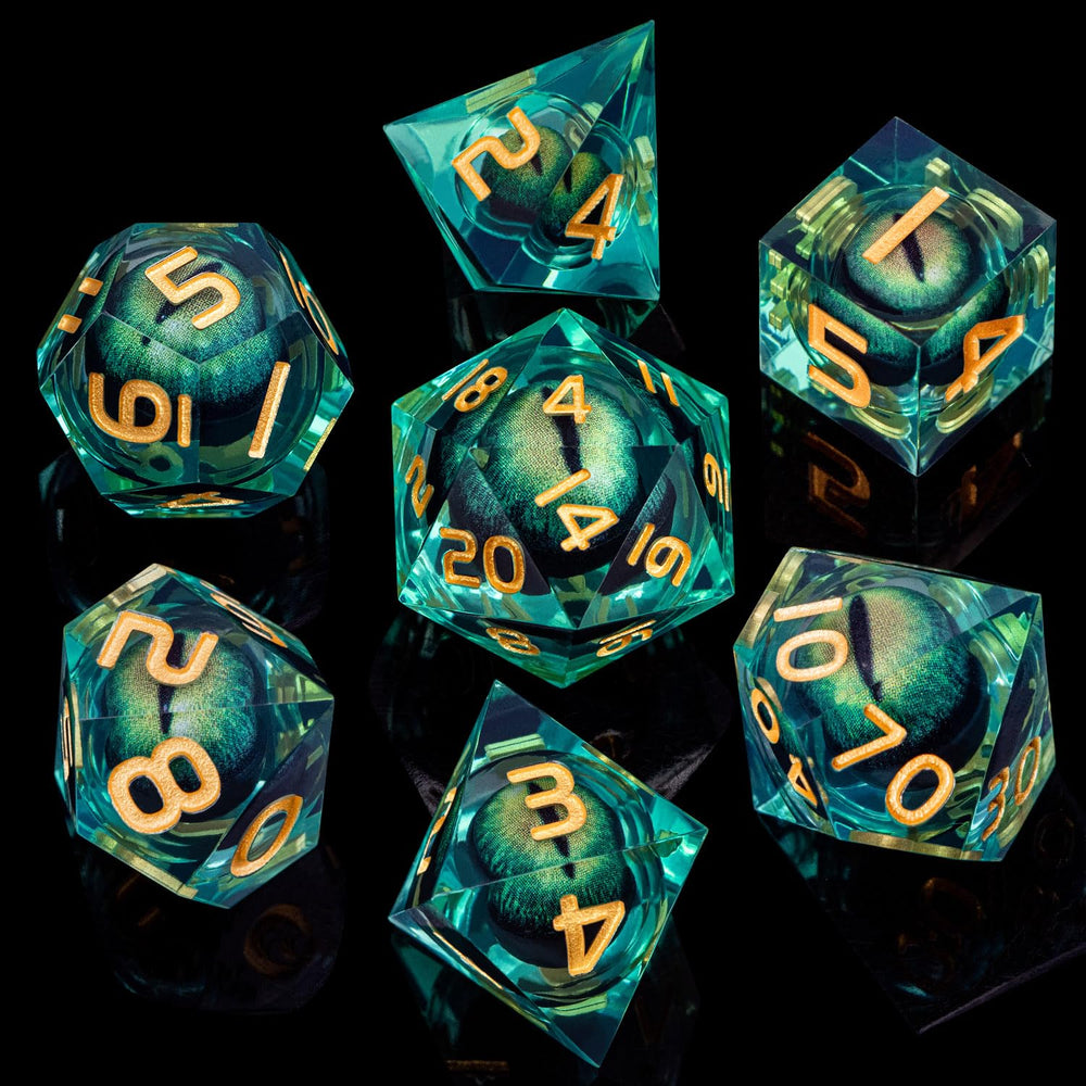 ARUOHHA DND resin dice D4 close-up with crisp numerals