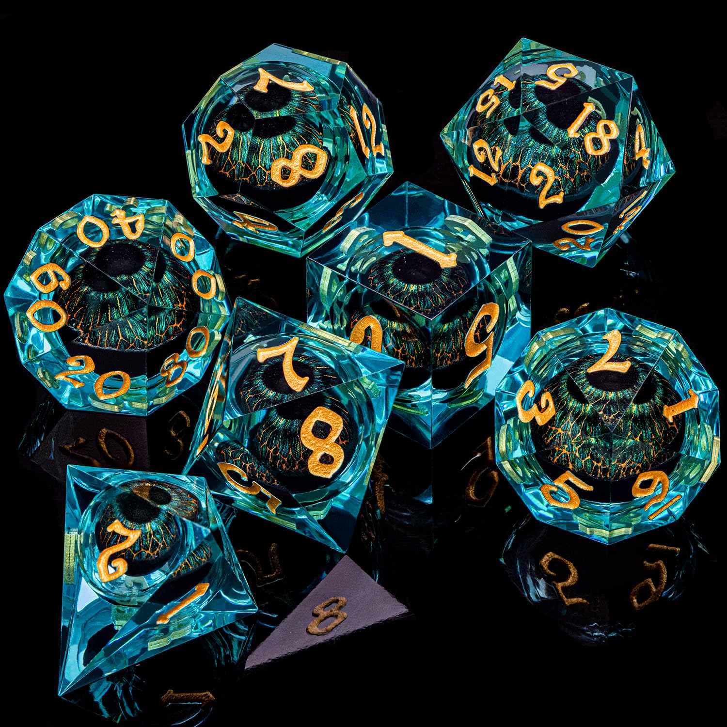 ARUOHHA hand-polished resin dice feel smooth in hand