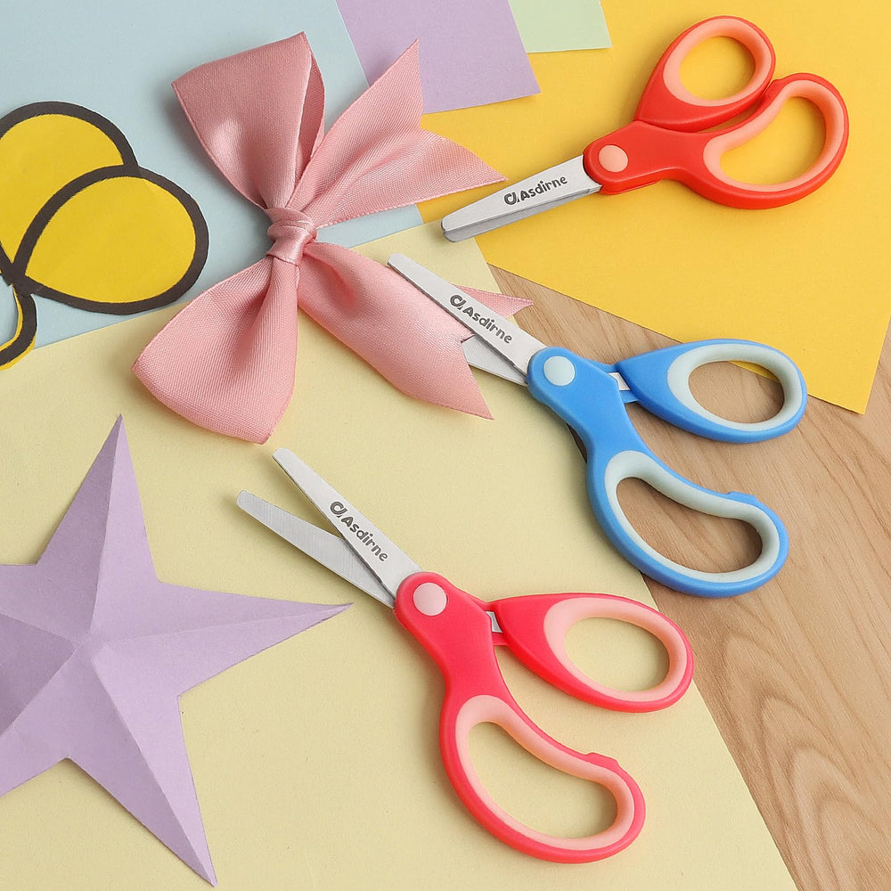 Asdirne home and school-safe design supports creativity and learning through play.