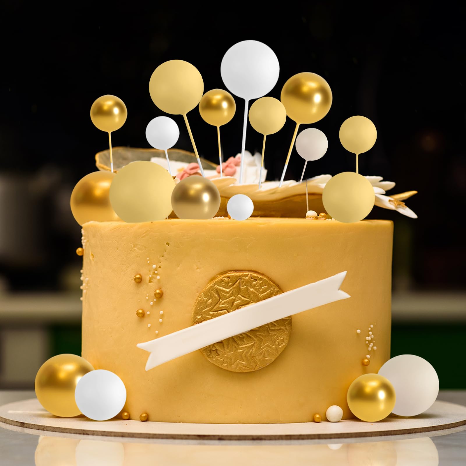 ASTARON 3cm yellow ball topper creates playful height