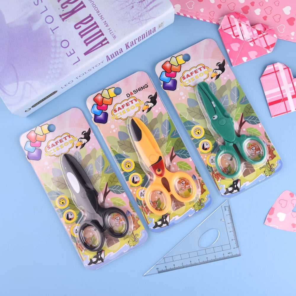 Suitable for left or right-handed children during early classroom crafts with ASTARON