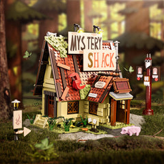 ATRtoyMF Gravity House interior view showing living room details, ideal for immersive building.