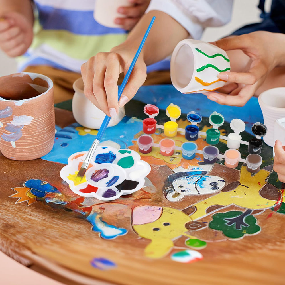 Aujazyble pottery activity promotes parent-child bonding through creative play