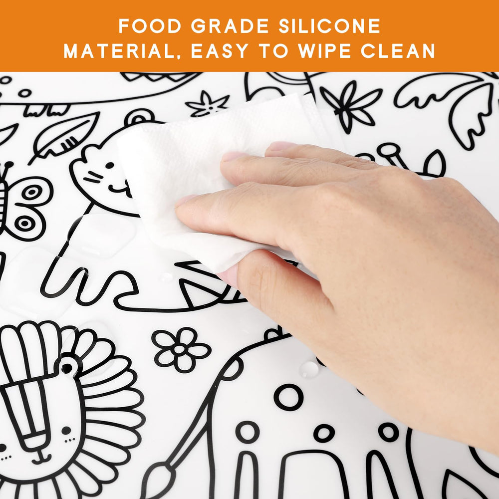 AULEGE giraffe pattern on placemat encouraging creative play during meals