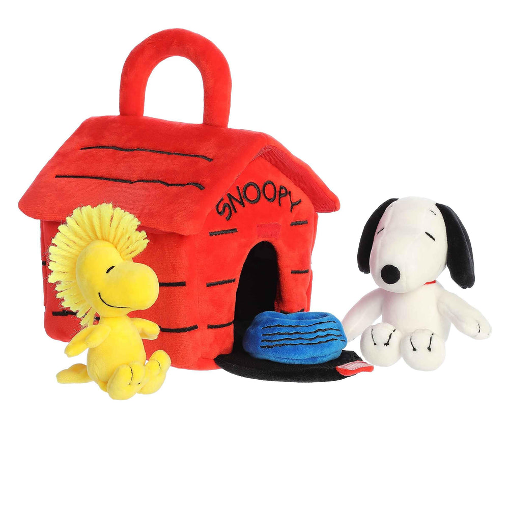 Aurora 7-inch Snoopy and friends plush set ready for display or play