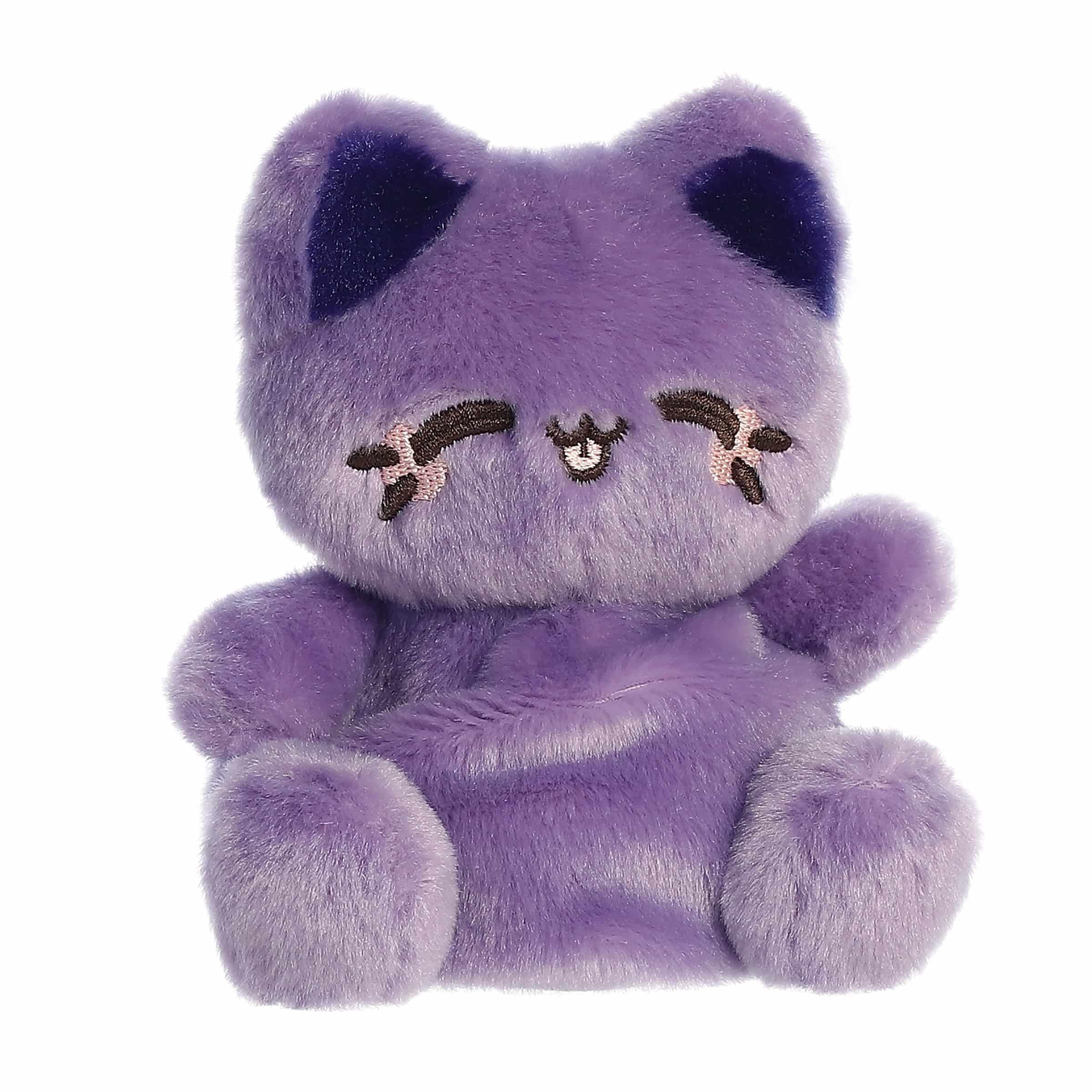 Aurora Meowchi Palm Pals palm-sized design for easy snuggling anywhere.
