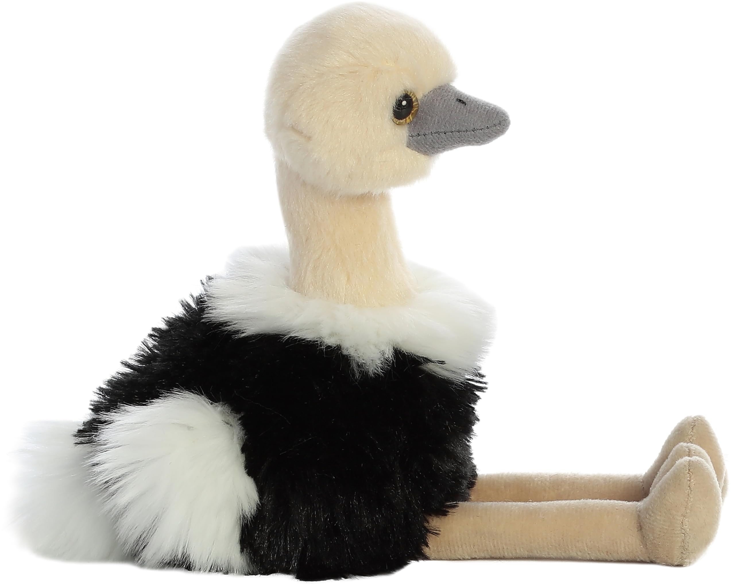 Aurora Ozzi close-up shows soft feathers and a friendly expression for imaginative play