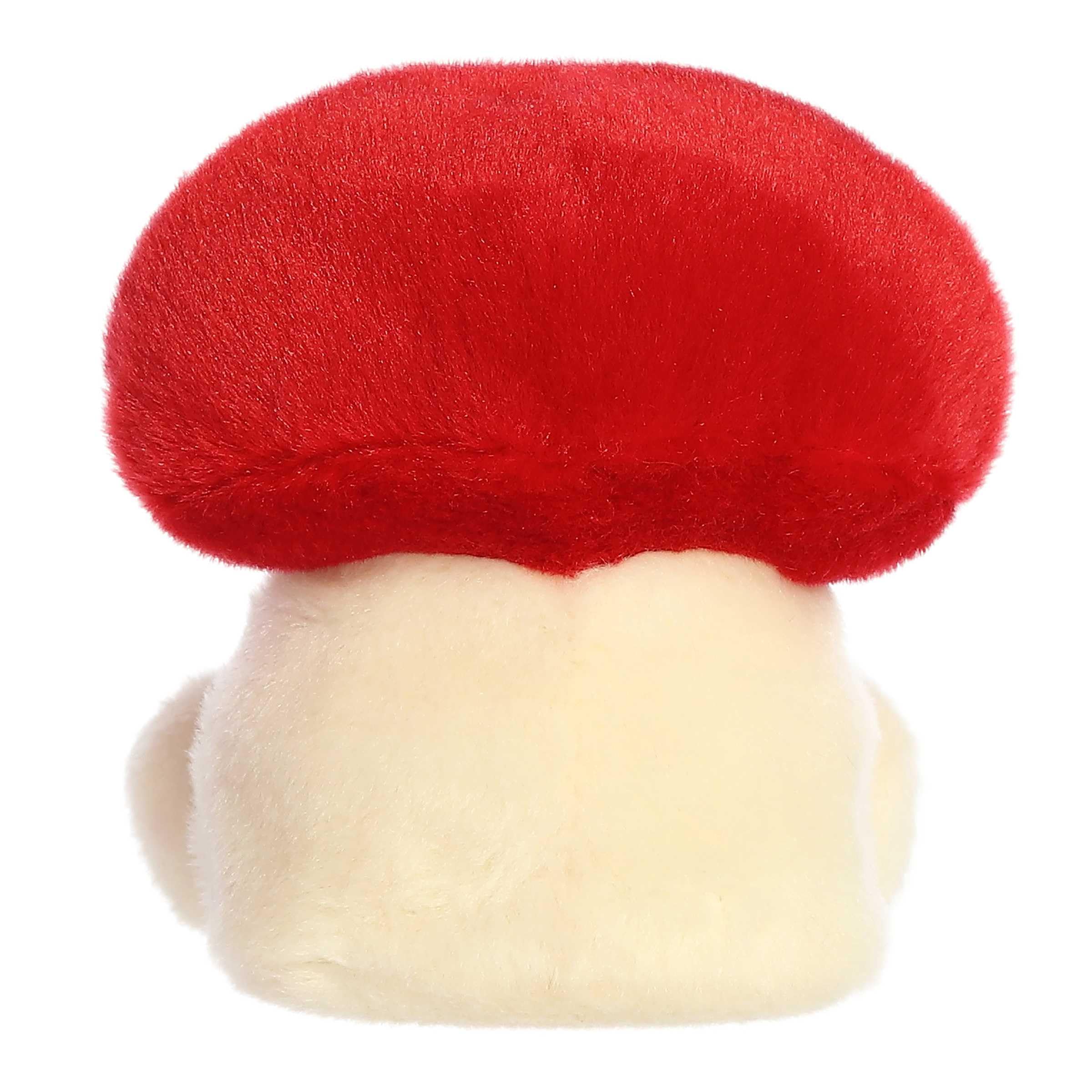 Aurora Palm Pals Aislyn heart mushroom toy—collectible detail and vibrant red color