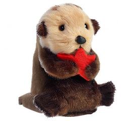 Aurora Spiffy Otter makes a perfect gift for young creators.
