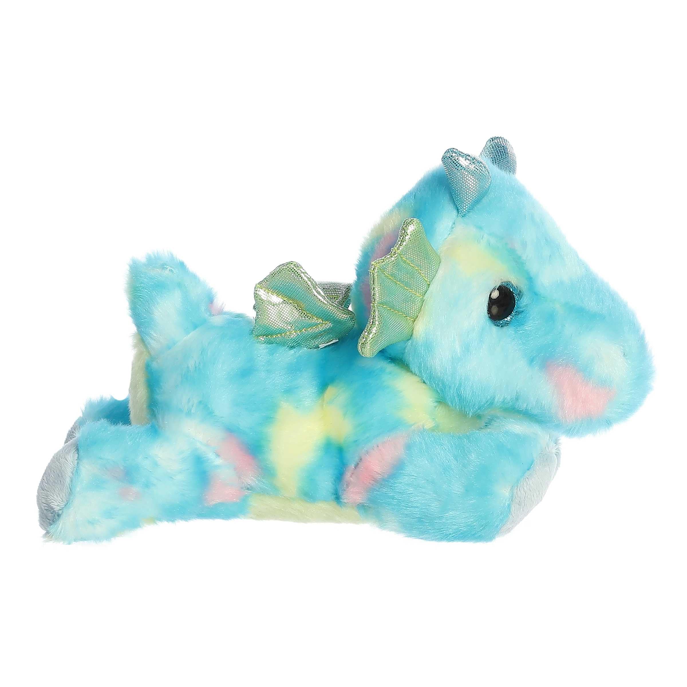 Aurora Sprinkles Dragon shows off shiny wings for dazzling display.