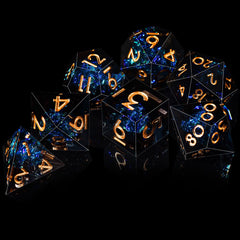 Natural resin dice by AUSTOR with sturdy, smooth feel