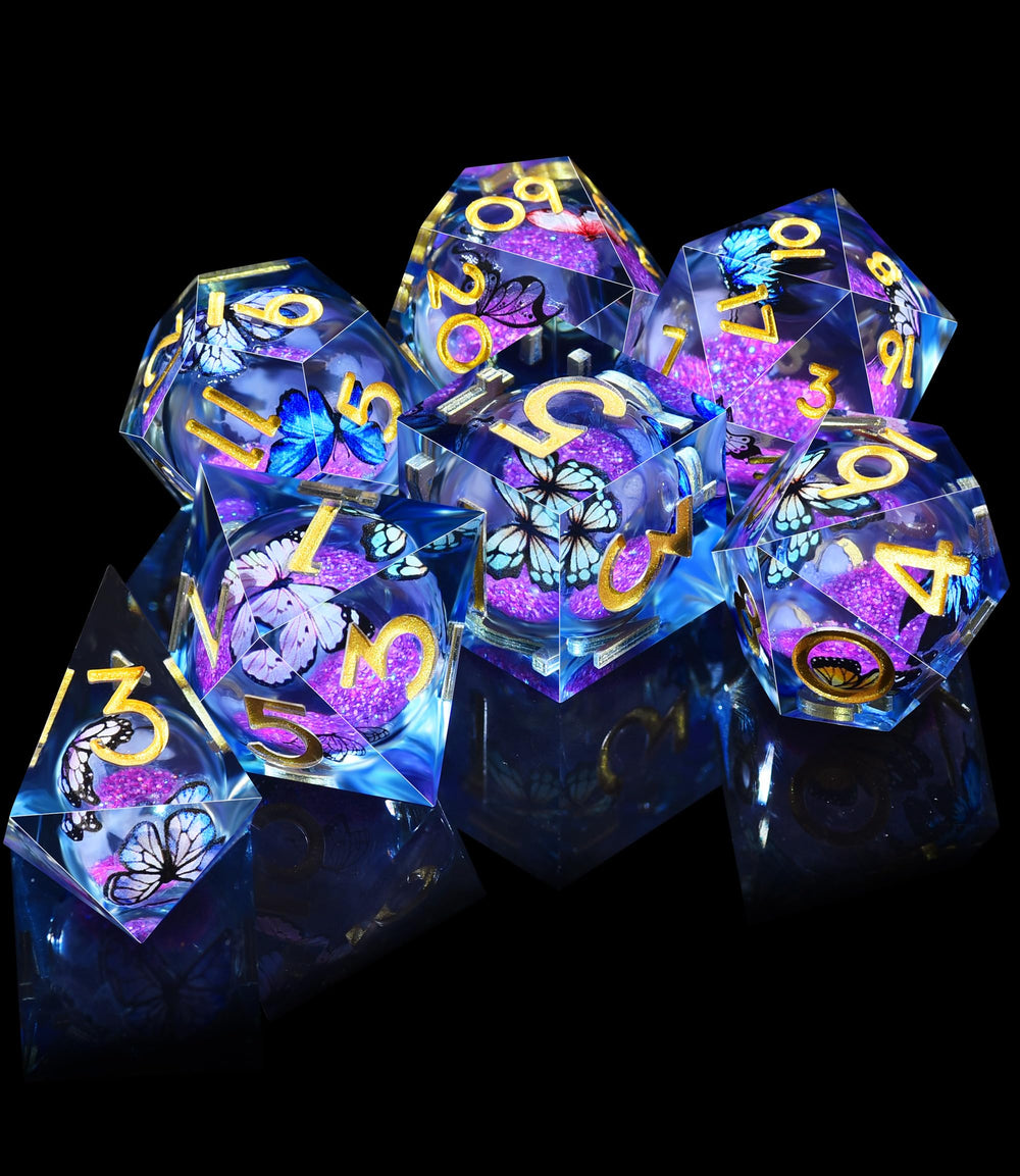 AUSTOR Liquid Core Butterfly D20 dice glows with liquid core for atmospheric nighttime rolls.