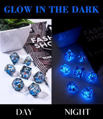 AUSTOR liquid core DND dice glow closeup, highlighting the luminous core after light exposure.