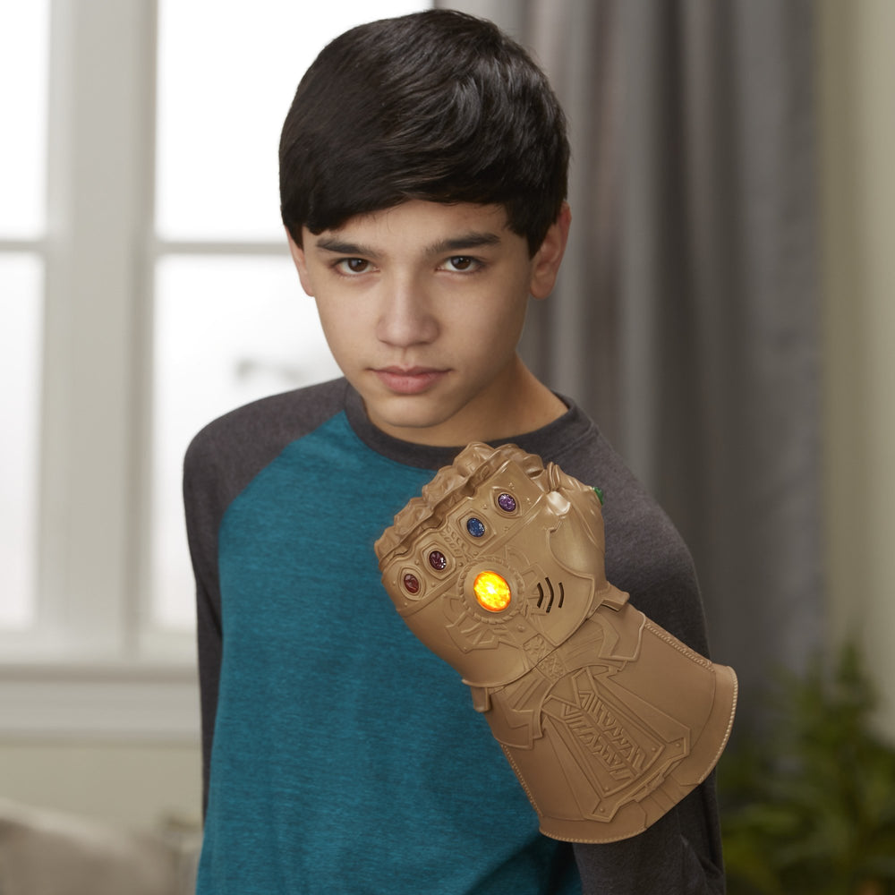 Avengers Infinity War Infinity Gauntlet Electronic Fist emits iconic sound effects