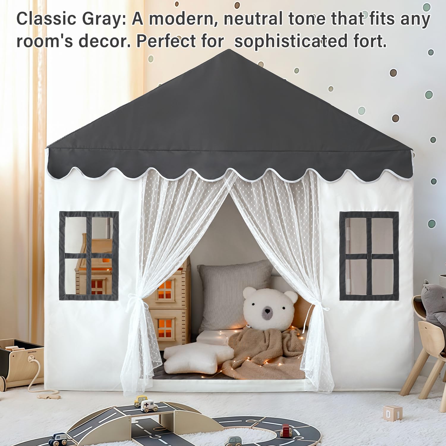 Avrsol machine-washable fabric makes cleanup quick.