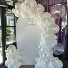 awenztech Wedding decor display uses pearl white balloons for refined ambiance.