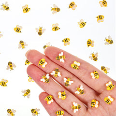 Azefnuhk front bee resin embellishment adds lifelike detail to DIY crafts.