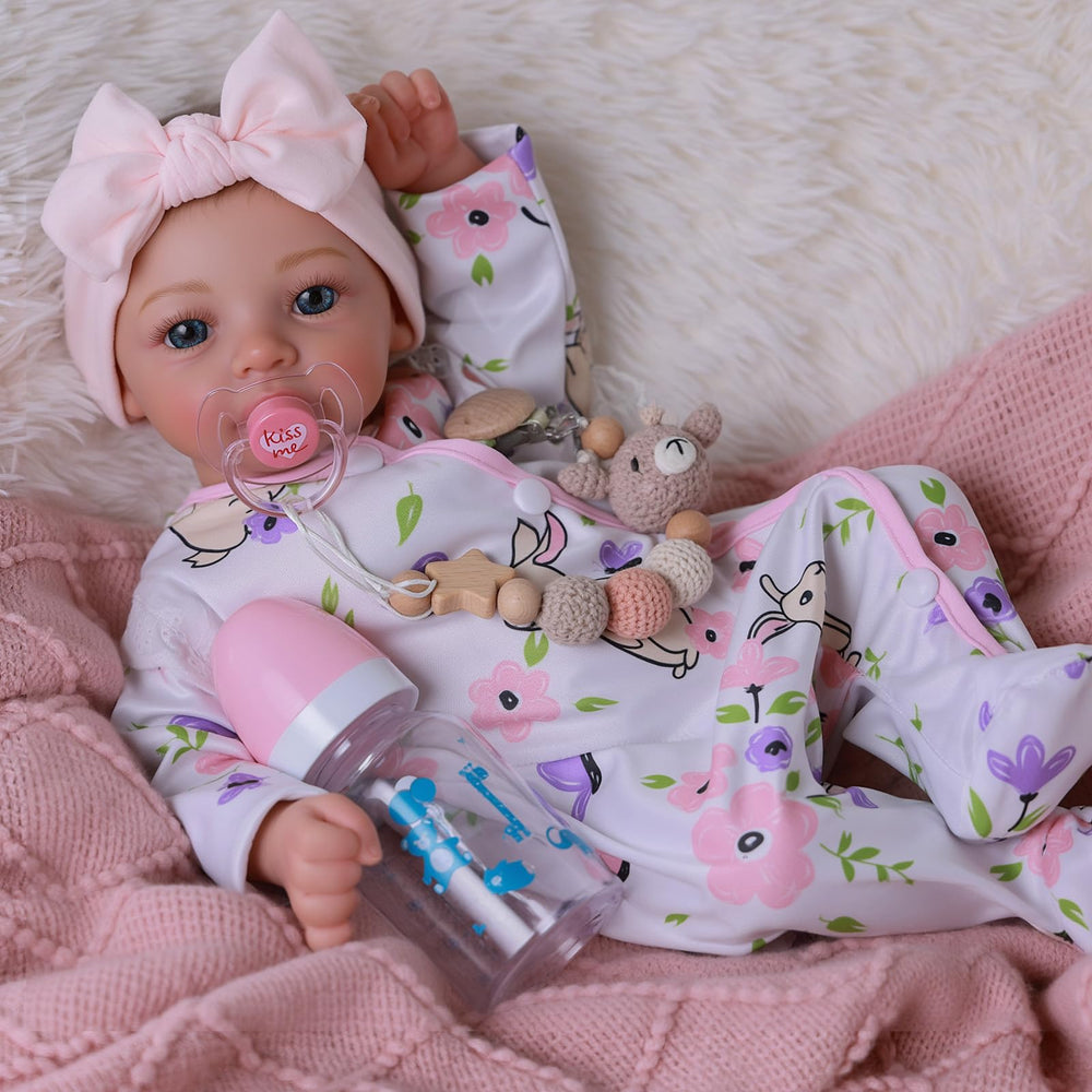 BABESIDE 18-inch reborn doll face with lifelike detail for realism and warmth